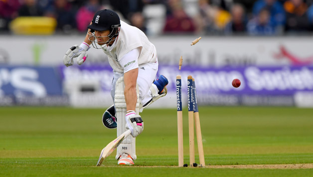 Nick Compton managed to score just 51 runs in three Test matches © Getty Images