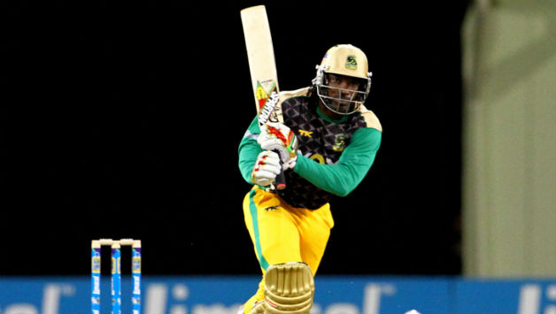 Chris Gayle came in to play despite back injury and scored 45 © Getty Images