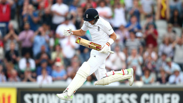 Joe Root remained unbeaten at 141 after Day 1 of second Test © Getty Images