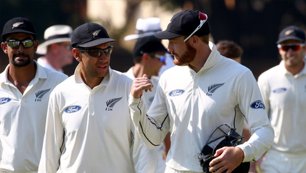 New Zealand lead the two-Test series 2-0 © AFP