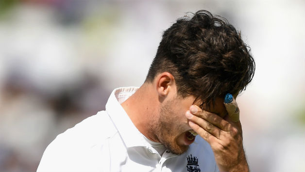 Steven Finn walks off shattered after he could no longer continue playing in the fourth Test against Pakistan © Getty Images
