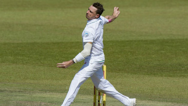 Steyn, took his 26th five-wicket haul in New Zealand's second innings as his figures read 5 for 33 © AFP