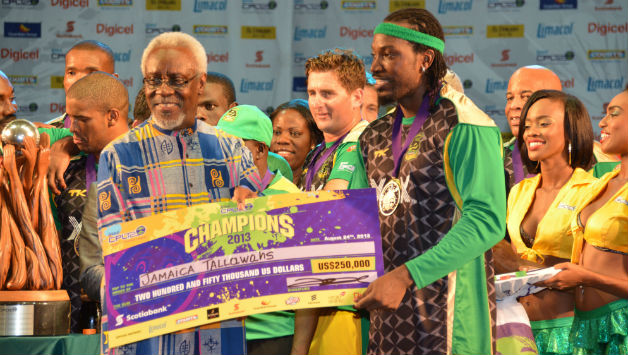 Chris Gayle hit 54 runs off 27 balls in the final of CPL 2016 © Getty Images