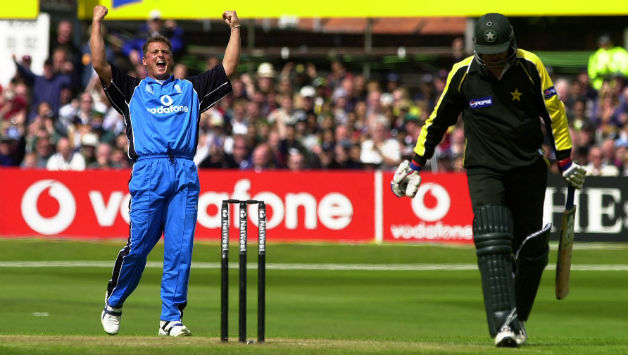 Darren Gough was a fantastic exponent of reverse-swing. © Getty Images
