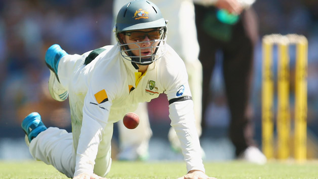 Chris Rogers' stay in the short-leg position was a short one  © Getty Images