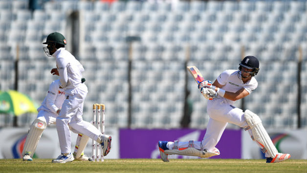 England resumes their batting on Day 2 with the score of 258/7 on board © Getty Images