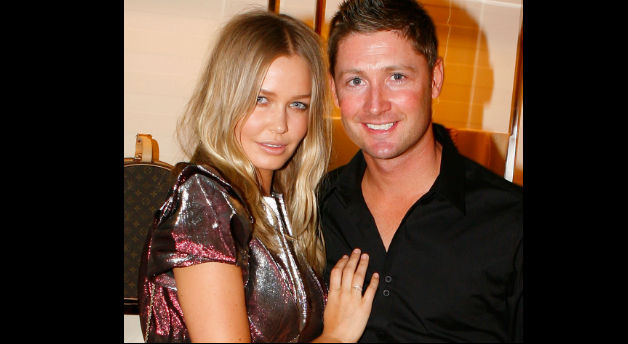 Michael Clarke and Lara Bingle pose for a photograph on October 29, 2009 © Getty Images