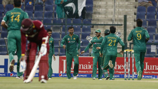 Pakistan beat West Indies by 136 runs in 3rd ODI © AFP