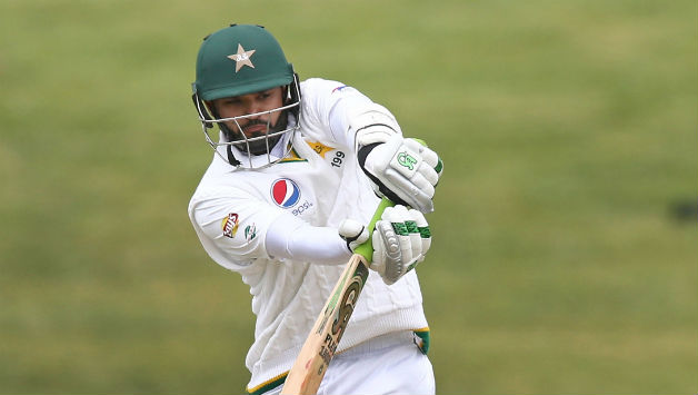 Azhar Ali remains unbeaten on 36 at lunch © Getty Images 