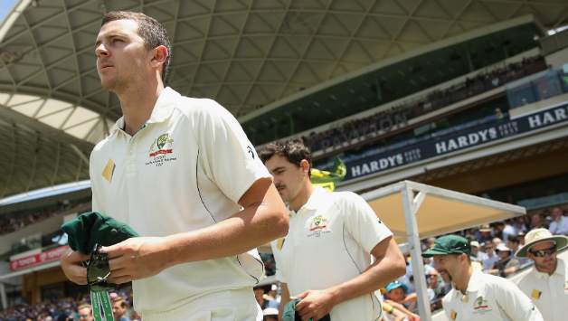 Josh Hazlewood and Mitchell Starc bagged early wickets in the first session © Getty Images
