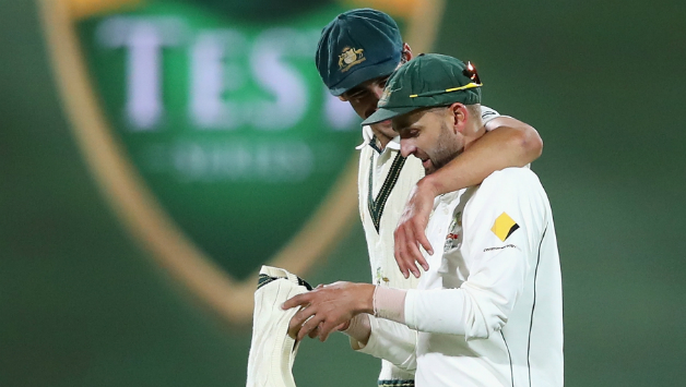Mitchell Starc and Nathan Lyon shared 5 wickets to restrict South Africa on Day Three © Getty Images
