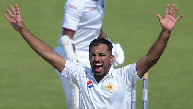 Wahab Riaz ended with figures of 5 for 88 on Day 3 © AFP