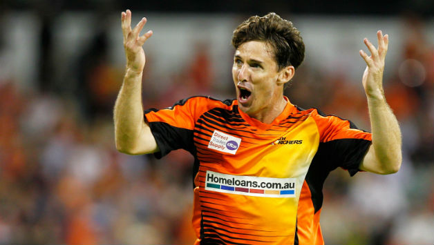 Brad Hogg is the first chinaman bowler from Australia © Getty Images