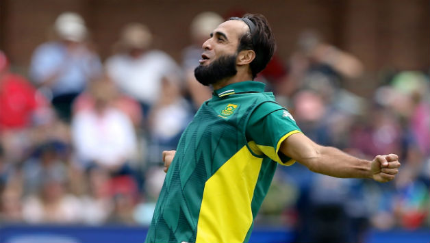 Imran Tahir finished with figures of 3 for 26 from his 10 overs © Getty Images