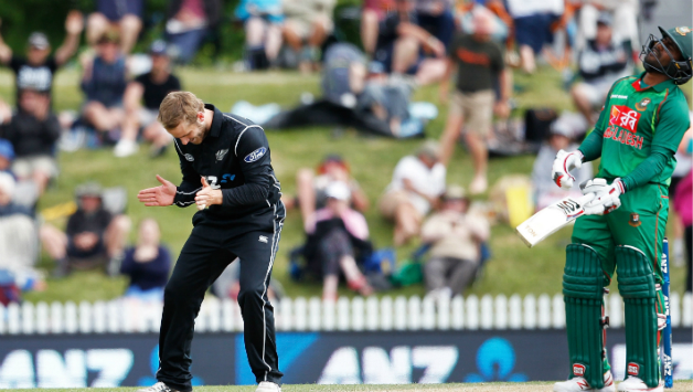 Kane Williamson celebrates wicket of Shakib Al Hasan in the final ODI © Getty Images