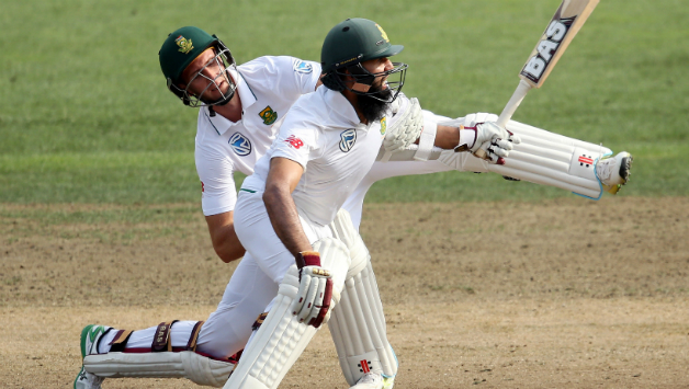 Theunis de Bruyn was dismissed for 12 on Day Four © AFP