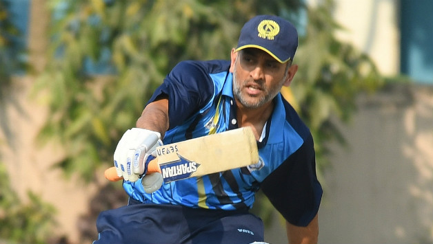 MS Dhoni's Jharkhand lost to Bengal in Vijay Hazare Trophy 2016-17 © IANS