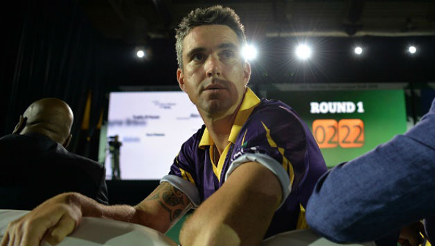 Kevin Pietersen made 40 runs from 22 balls in the 1st qualifying match against Peshawar Zalmi © AFP