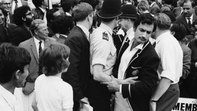 Ajit Wadekar makes his way on to the pitch for the presentations after India won the third Test to win the Test series 1-0 at The Oval, 1971 © Getty Images