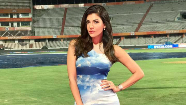 Arachana Vijaya is currently seen as a host in "IPL Extraaa Innings T20" for the 10th edition of Indian Premier League (IPL). Photo Courtesy: Arachana Vijaya Facebook page