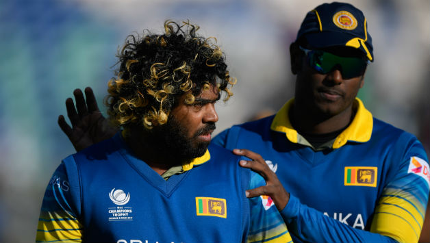 Sri Lankan fielders dropped Sarfraz Ahmed twice off Lasith Malinga's (left) overs as the Pakistan skipper cracked a match-winning 61 to take his team to the semifinals © Getty Images