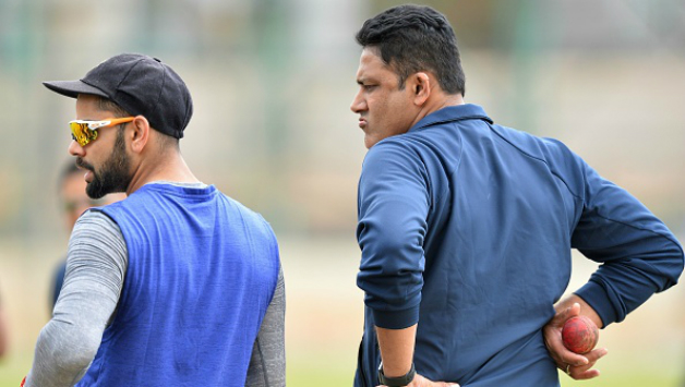 Virat Kohli and Anil Kumble © AFP