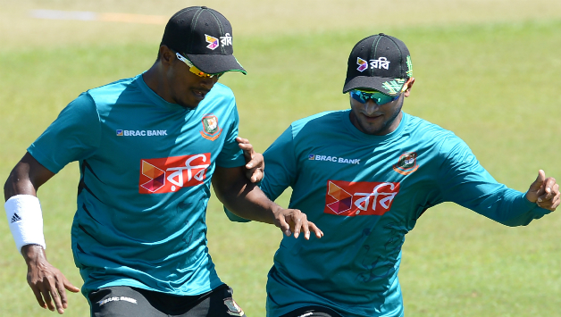 Shakib Al Hasan and Rubel Hossain © AFP