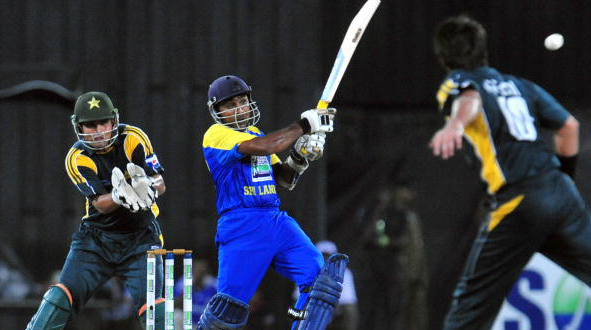 Mahela Jayawardene during the 2009 series in Pakistan © Getty Images