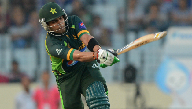 Umar Akmal (above) has said that if he was found guilty, he would apologise to Mickey Arthur © AFP