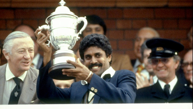 Kapil Dev lifts the 1983 World Cup trophy after the win against West Indies © Getty Images