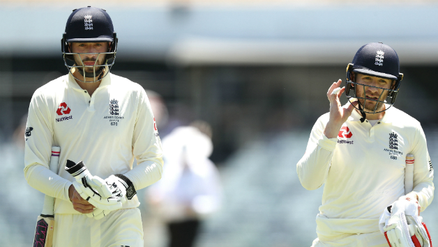 Mark Stoneman (right) hit 85 off 113 balls while James Vince compiled 82 off 129 balls © Getty Images