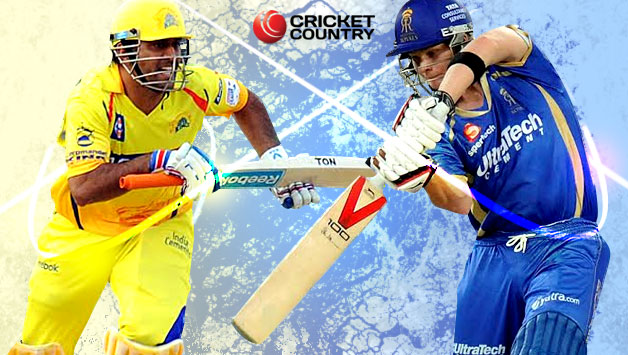 MS Dhoni (l) and Steven Smith (r) © IANS