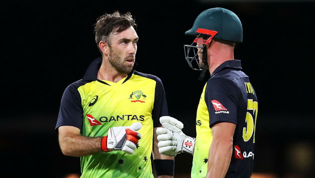 Maxwell and Lynn added 77 for the third wicket © Getty Images
