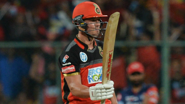 AB de Villiers scored an unbeaten 90 in RCB's win © AFP