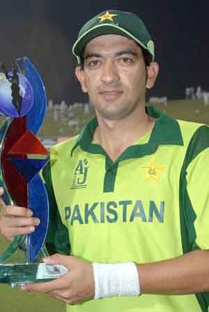 Hasan Raza amassed 235 runs in seven Tests at 26.11. He also aggregated 242 runs at 18.11 in ODIs © AFP