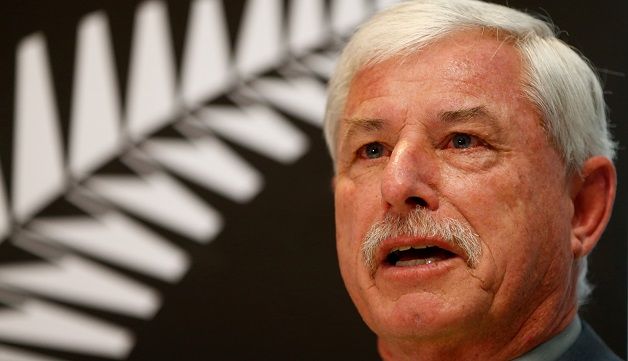 Sir Richard Hadlee bowel liver cancer New Zealand