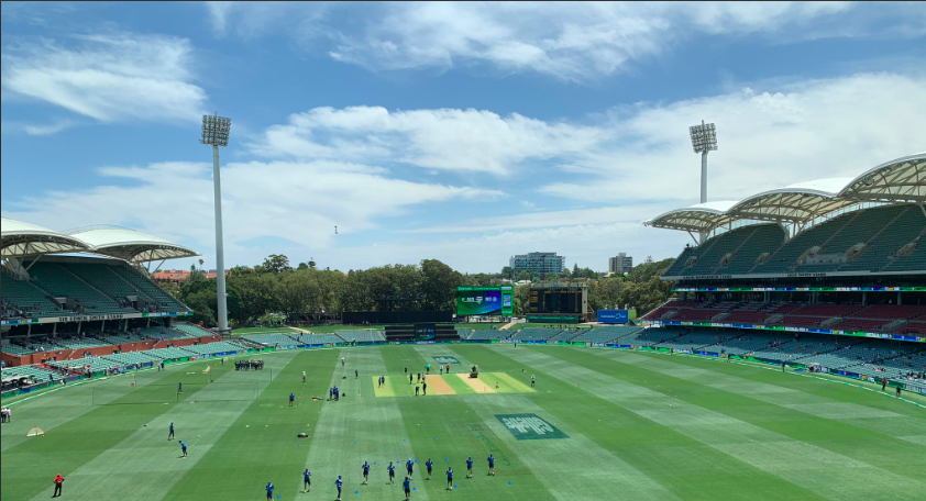 Lovely conditions for cricket at Adelaide Oval.