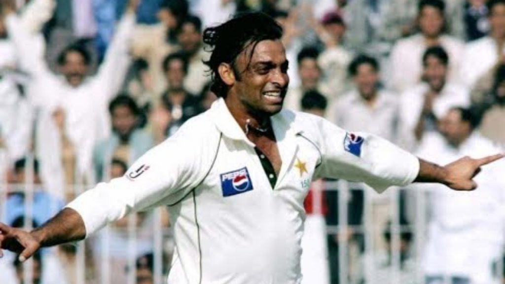Akhtar dismantles the Bangladesh batting order