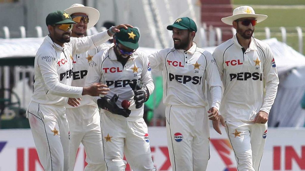 Pakistan team during the match against England