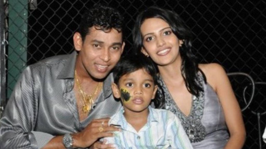 Tillakaratne Dilshan and Nilanka Vithanage